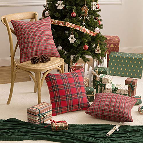 Pack of 2 Christmas Plaid Throw Pillow Covers Green 20x20 Inches U98072