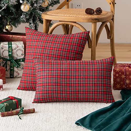 Pack of 2 Christmas Plaid Throw Pillow Covers Green 20x20 Inches U98072