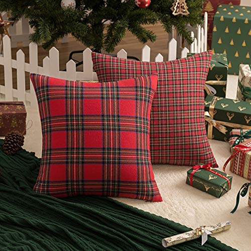 Pack of 2 Christmas Plaid Throw Pillow Covers Green 20x20 Inches U98072