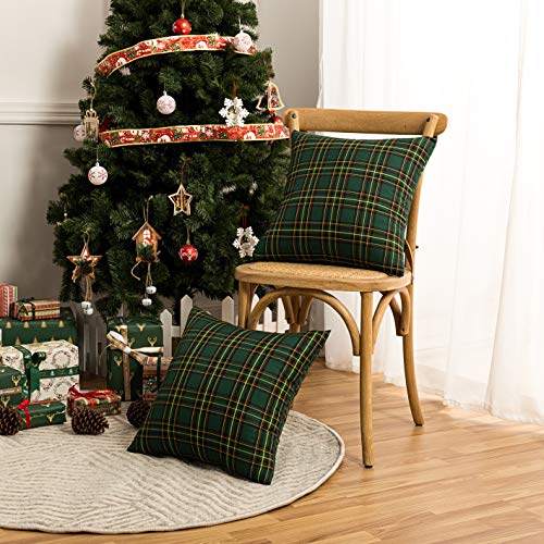 Pack of 2 Christmas Plaid Throw Pillow Covers Green 20x20 Inches U98072