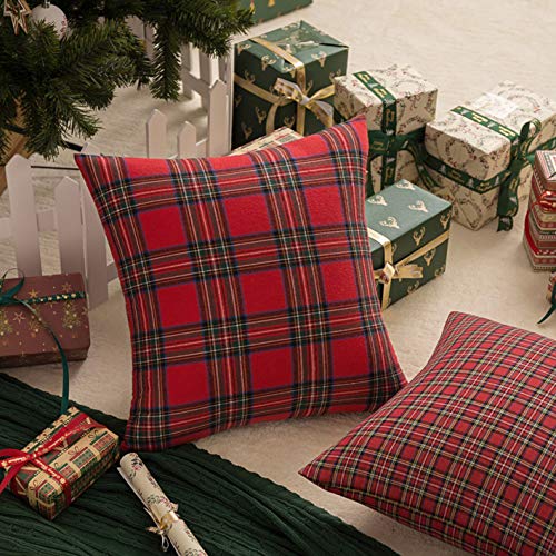 Pack of 2 Christmas Plaid Throw Pillow Covers Green 20x20 Inches U98072