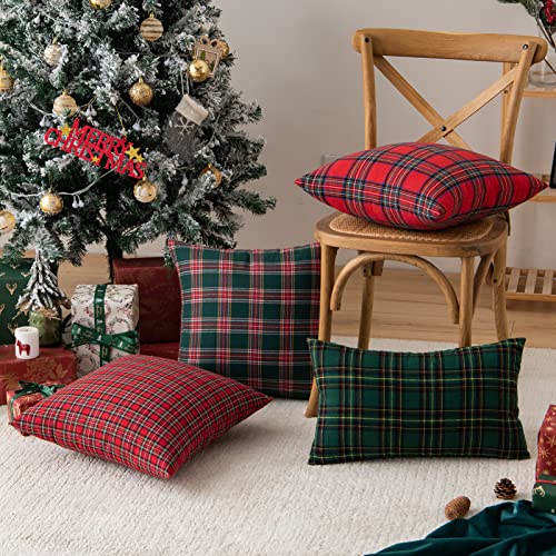 Pack of 2 Christmas Plaid Throw Pillow Covers Green 20x20 Inches U98072