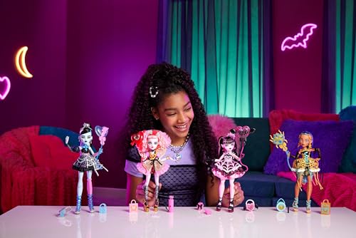 Monster High Scary Sweet Birthday Doll Frankie Stein with Accessories Y947069