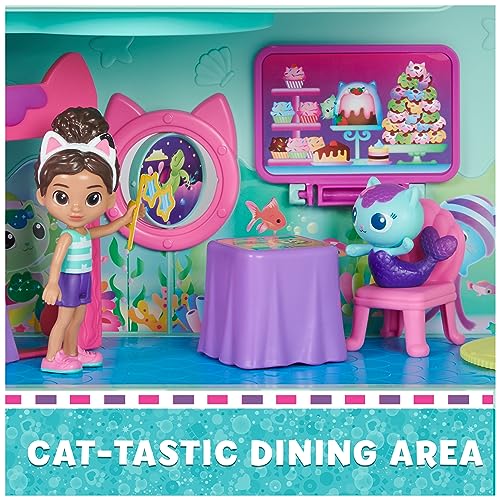 Gabby's Dollhouse Travel Themed Figure Set with Gabby Doll, 5 Cat Toys & Accessories C7473