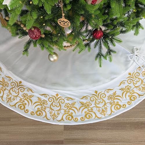 Burgundy Victorian Velvet Christmas Tree Skirt with Gold Damask Embroidery Q6345