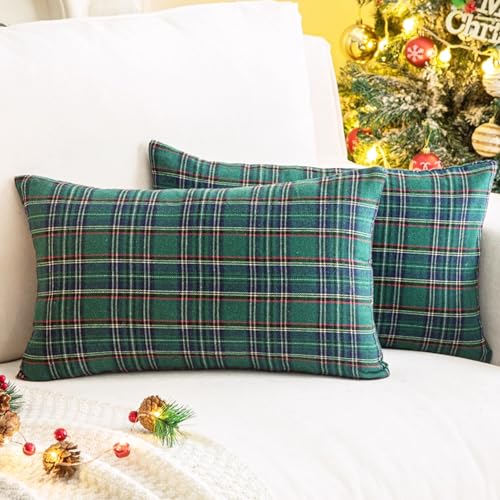 Pack of 2 Christmas Plaid Throw Pillow Covers Green 20x20 Inches U98072