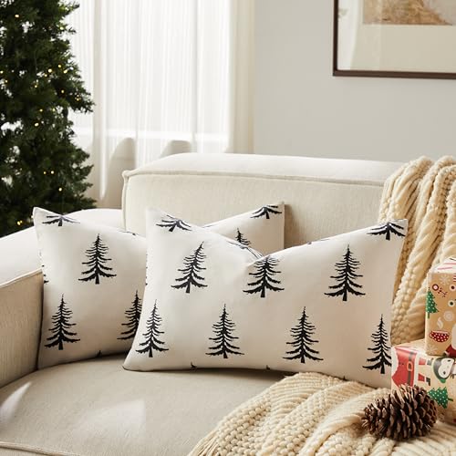 Christmas Pillow Covers Set of 2, 18x18 Inch, Green Winter Tree Print Z3499