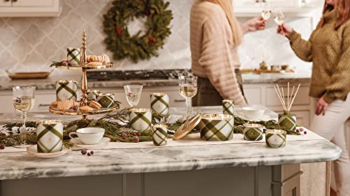 Thymes Frasier Fir Candle – Frosted Plaid Jar – Scented Holiday Candle (6.5 oz) D710