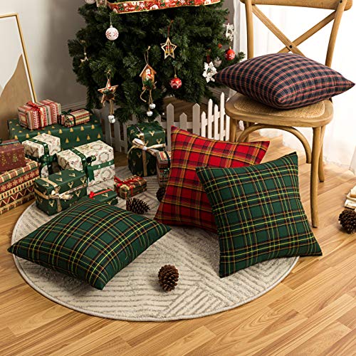 Pack of 2 Christmas Plaid Throw Pillow Covers Green 20x20 Inches U98072